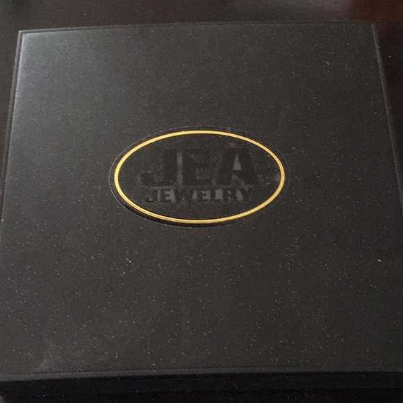 Unique design tanzanite stone pendant w/necklace - Picture 5 of 5